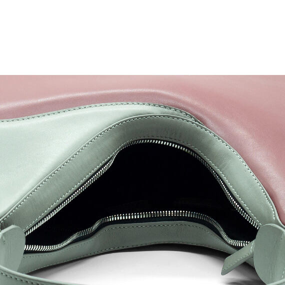 Emily<br />Borsa ovaloide rosso scuro/grigia semi strutturata