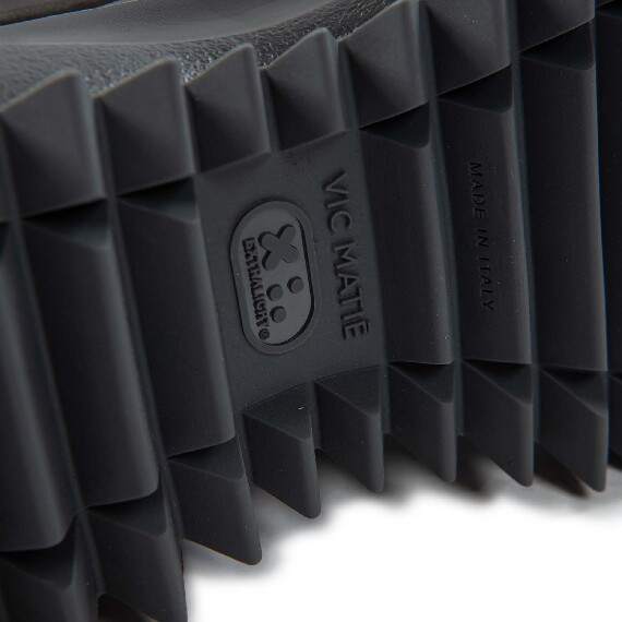 D22 Running – Black lace-up shoe in nubuck/leather/mesh and suede  