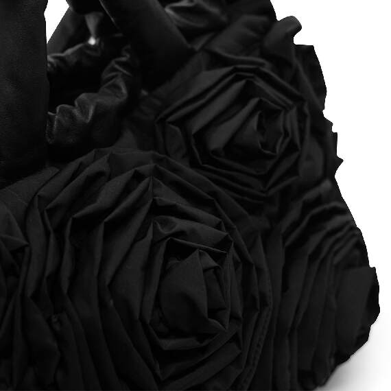 Rose Big<br />Maxi bag with roses on the front in black