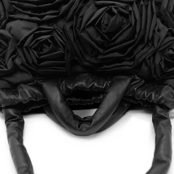 Rose Big<br />Maxi bag with roses on the front in black