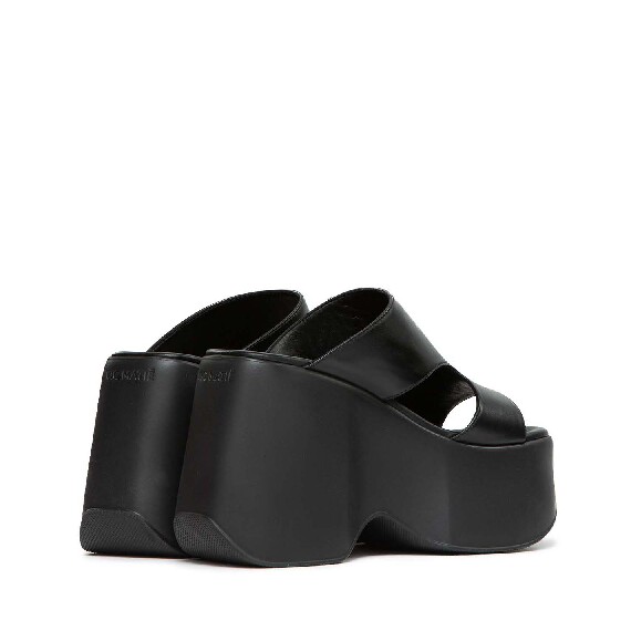 Black Yoko slipper with side openings