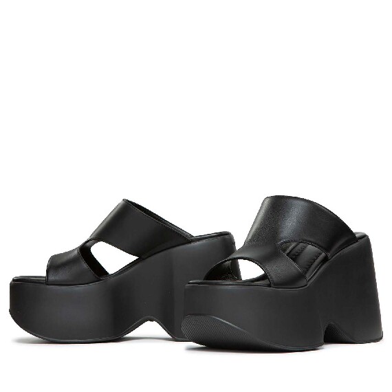 Black Yoko slipper with side openings