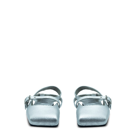 Square closed chanel silver buckles