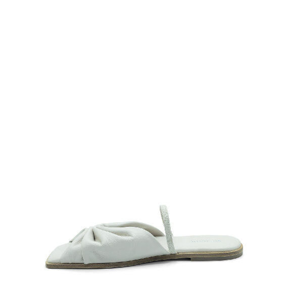 Square open cream piercing sandal