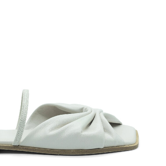 Square open cream piercing sandal