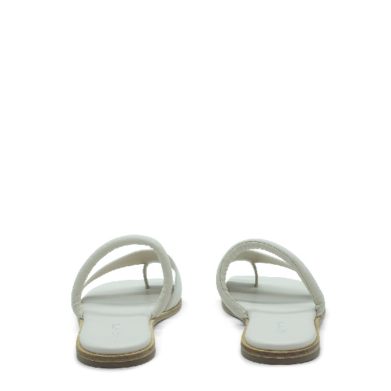 Square open single-finger cream slipper