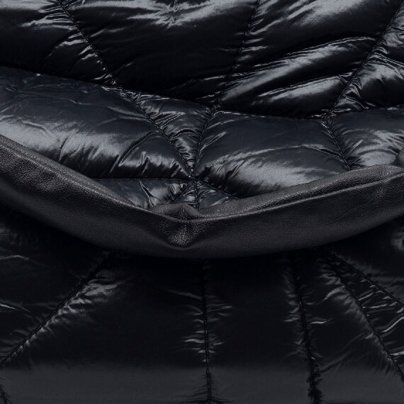 Petra<br/>Black quilted bag  