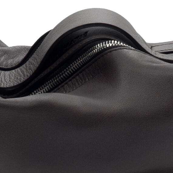 Abigail<br/>Dark brown half-moon bag  