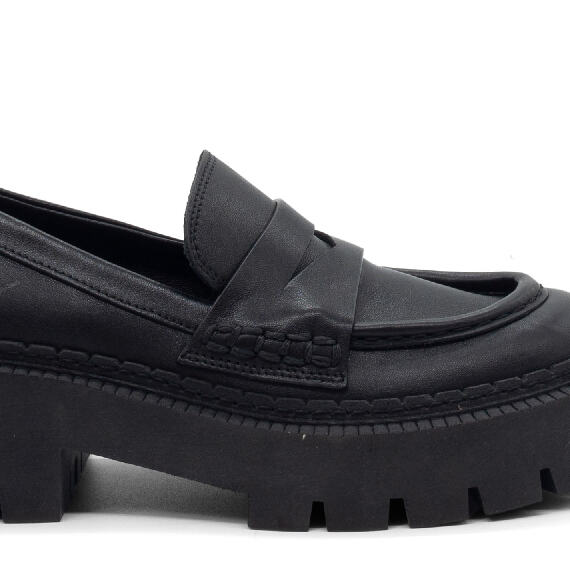 H04 Bob – Black loafer  