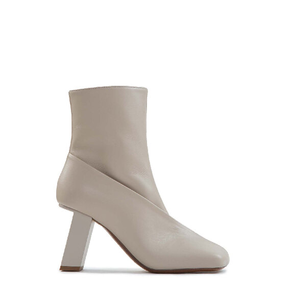 H08 Panton-Tronchetto piega panna