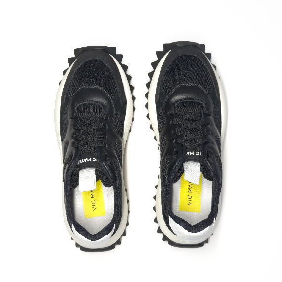 D22 Running<br>Lace-up sneaker black