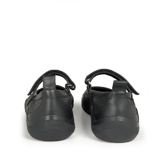 G32_Ondina<br>Low-top ballerina black
